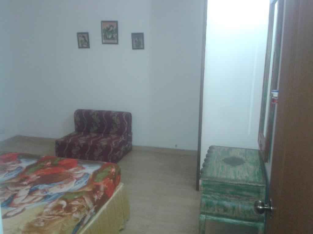 Pool And Garden Facing Apartment In Riviera Foothills Near Baga, Arpora Room photo